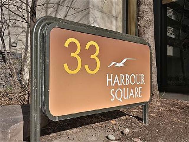 33 Harbour Sq